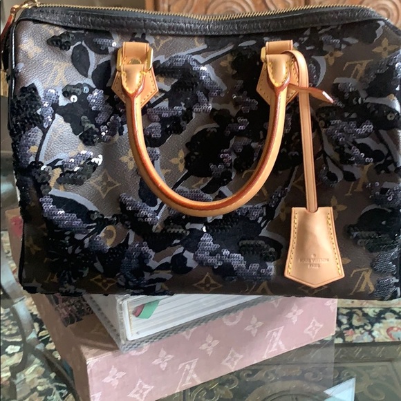 Louis Vuitton Limited Edition Fleur De Jais Speedy - Picture 9 of 9
